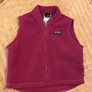 Patagonia fleece vest kids Sz 18 months.